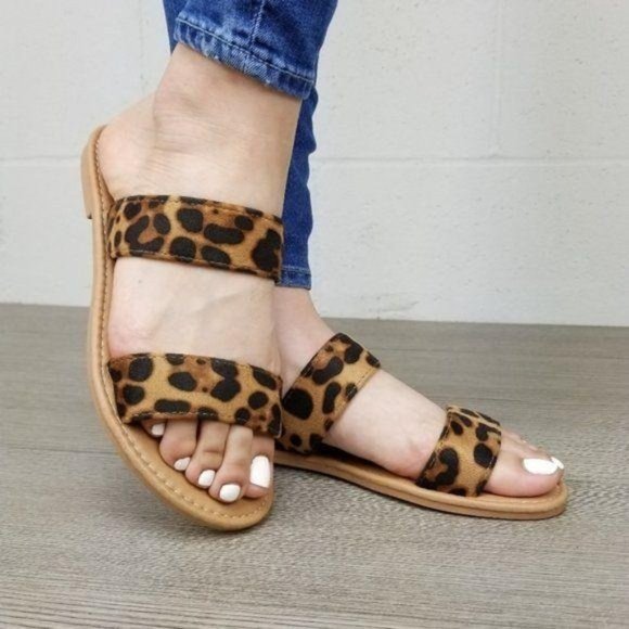 Leopard Print Double Strap Flat Summer Sandals - Picture 3 of 7